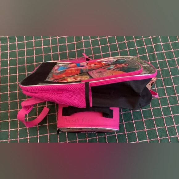 NWT Winx Club Fairies Holographic Backpack & Lunch Box Set 2013 - Picture 10 of 16